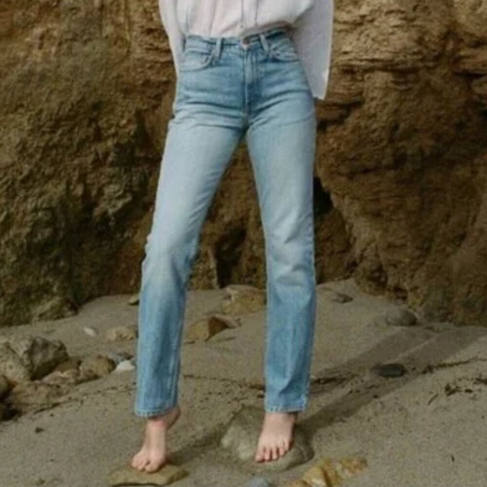 NWOT Doen Light Blue Straight Leg Jeans